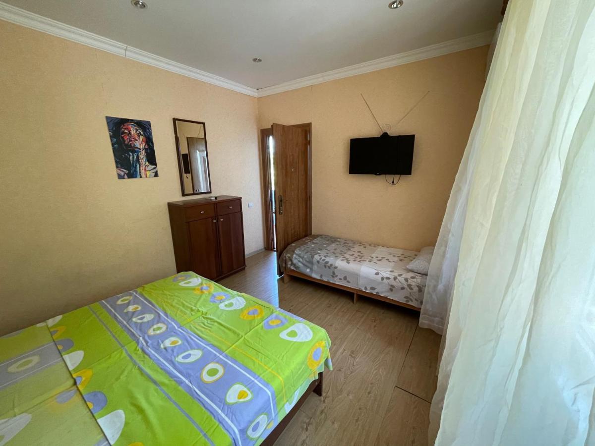 Гостевой Дом На Гечба Hotell Gagry Eksteriør bilde